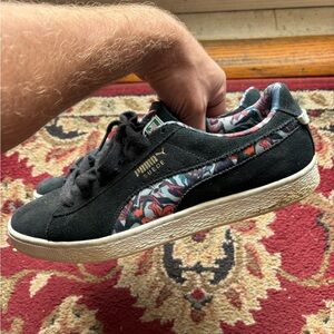 Puma Suede Black Sneakers with Patterned Trim